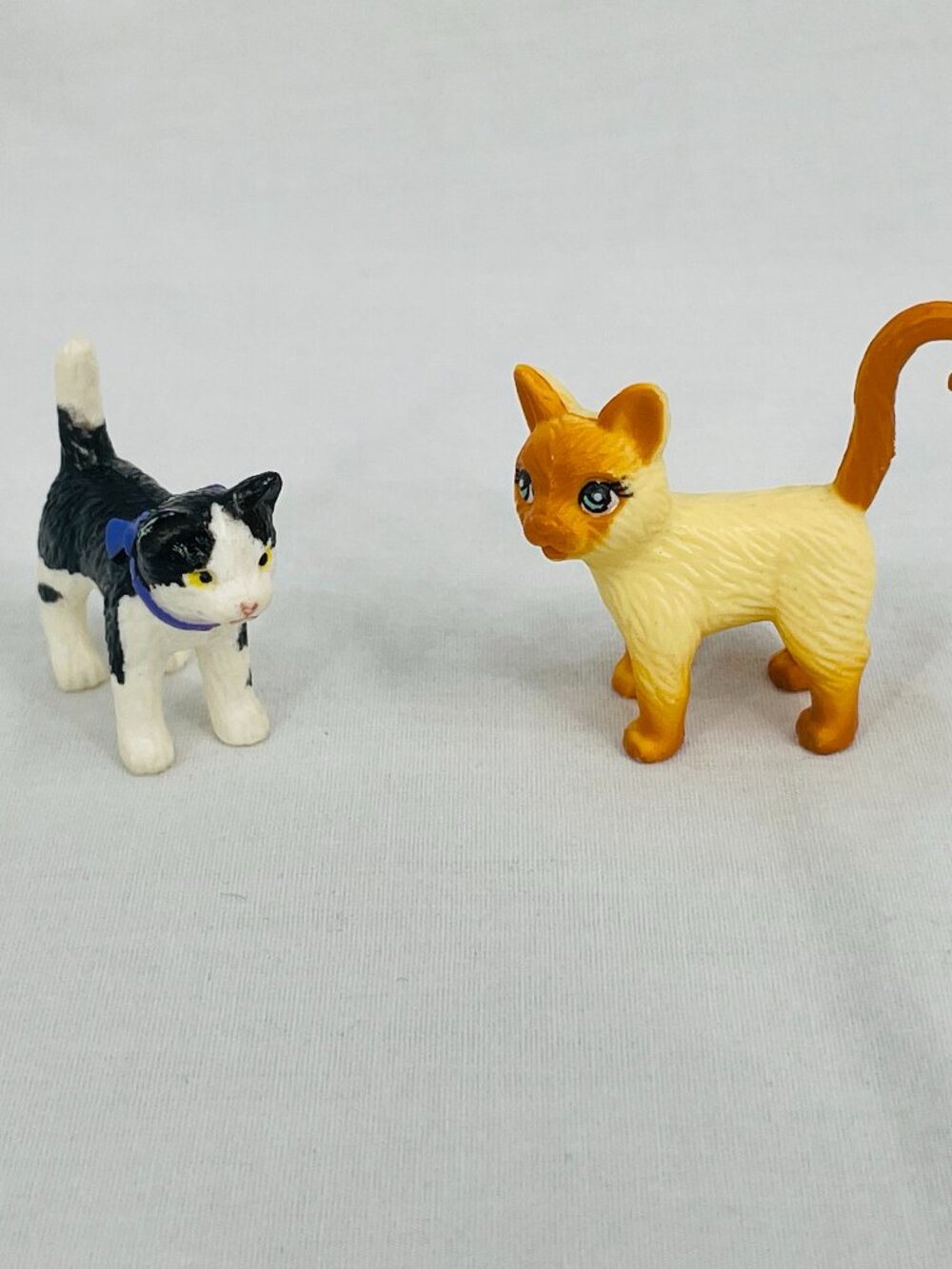 Mattel Vintage Barbie Cat Accessory Bundle